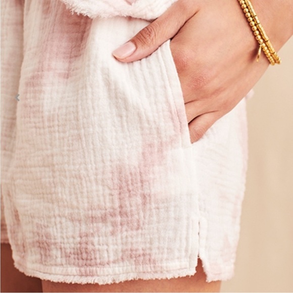 Faherty Topanga Organic Cotton Short In Ventura Tie Dye Pink NWT Size Medium - Picture 3 of 11